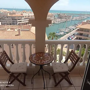 De Calidad En Con Excelente Vista Al Mar Y Buena Ubicacion Almerimar